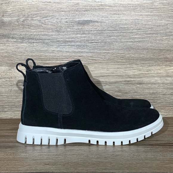 flora waterproof bootie